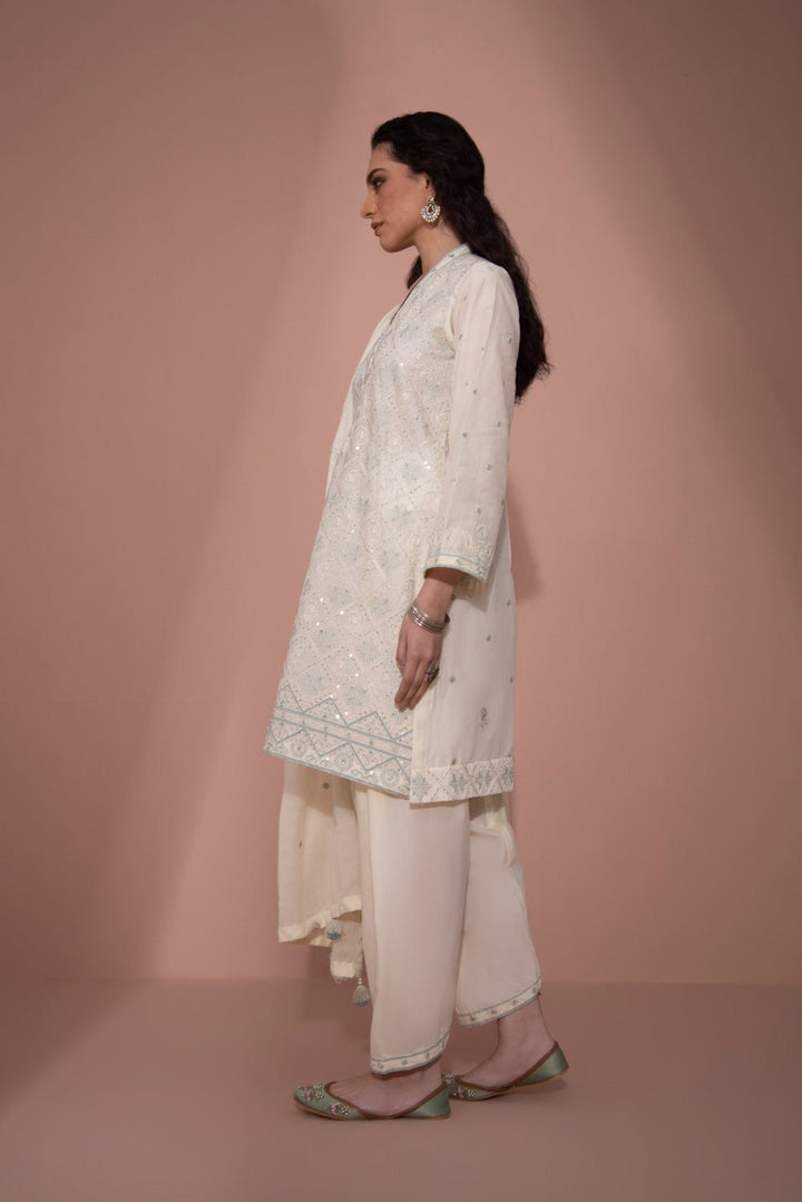 Sapphire-3 Piece - Chikankaari Lawn Suit