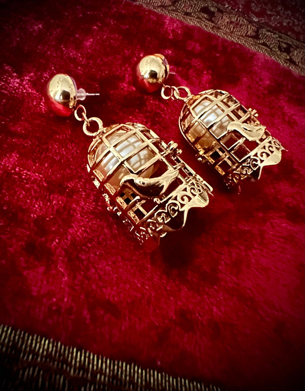 Beri - Bird Cage Earrings with Pearl Inside