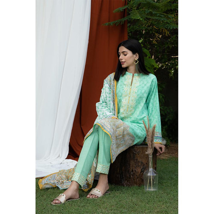 Zellbury- Dgital Printed Embroidered Khaddar Shirt, Khaddar Dupatta & Khaddar Trouser WUW21E30123