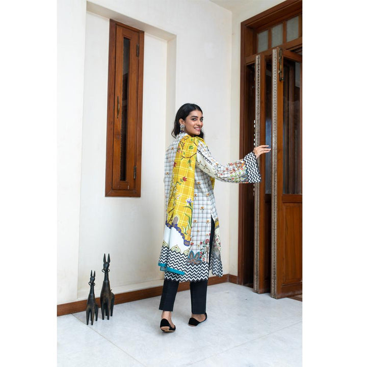 Zellbury- Digital Printed Light Khaddar Shirt & Light Khaddar Dupatta WUW21X20096