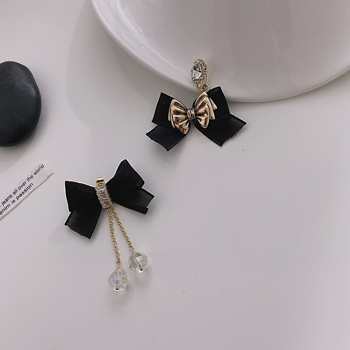 SSK Beauty- Black Velvety Bow