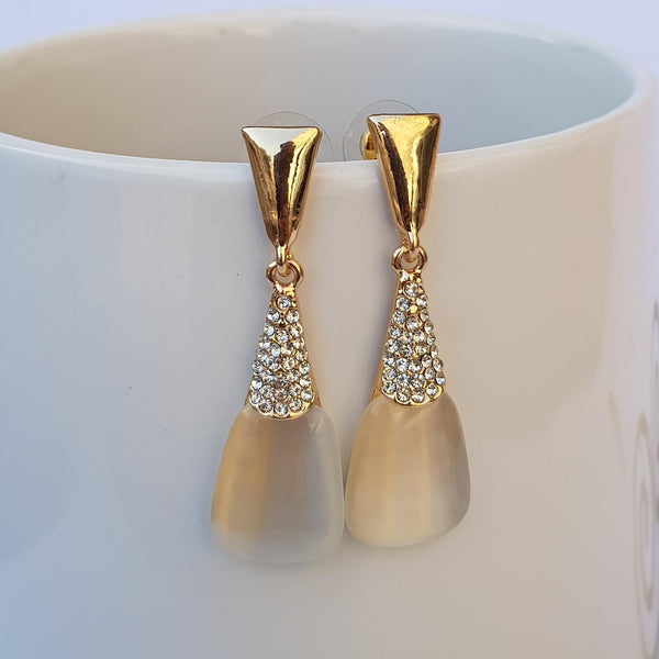 Raviiga- Beige Stone Drop Earrings