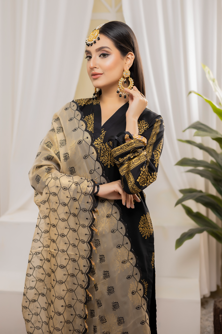 Pearla Lawn Gold Printed with Fancy Schiffli Dupatta PAR-003