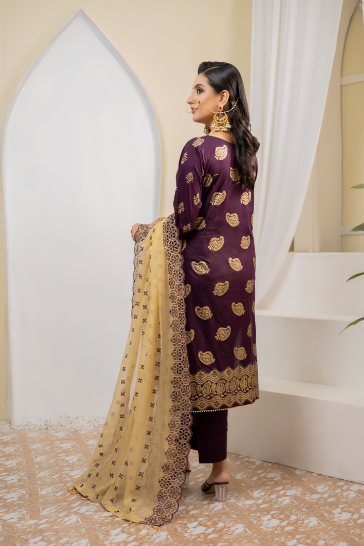 Pearla Lawn Gold Printed with Fancy Schiffli Dupatta PAR-004