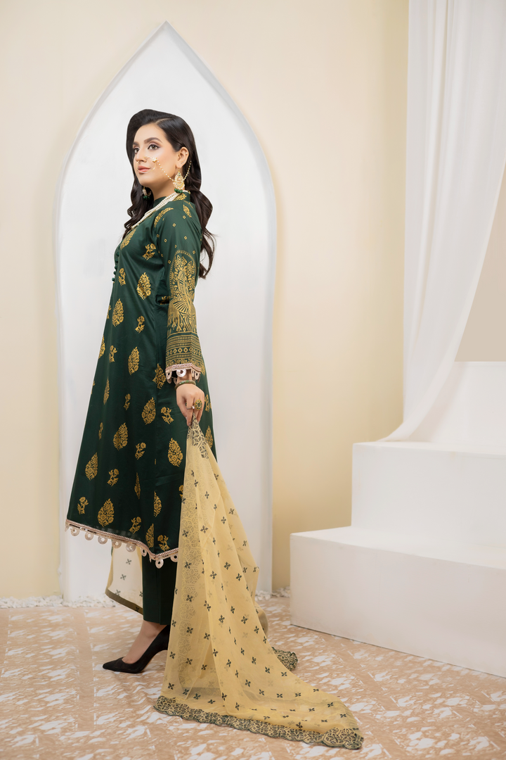 Pearla Lawn Gold Printed with Fancy Schiffli Dupatta PAR-005